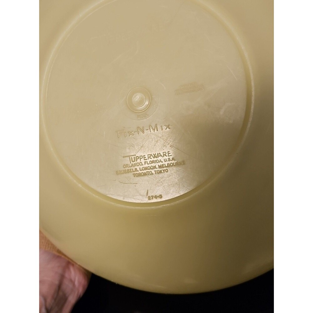 Vintage Tupperware Fix N Mix Bowl Yellow 13” #274-5 w/ Lid #224-1 EUC - Picture 8 of 10
